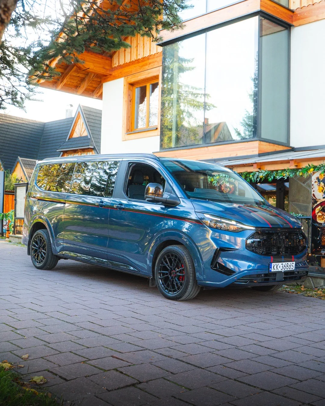 Ford Custom VIP - wynajem samochodu premium - Kraków i Zakopane
