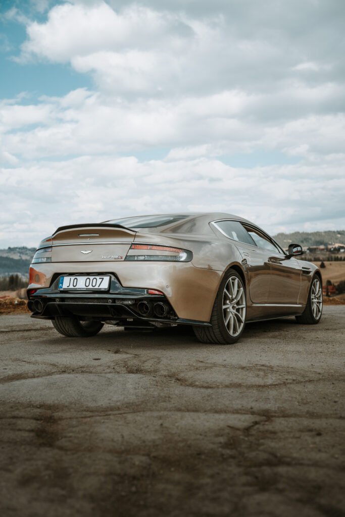 Aston Martin Rapide S - wynajem samochodu premium - Kraków i Zakopane - zdjęcie 14