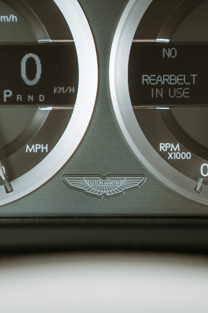 Aston Martin Rapide S - wynajem samochodu premium - Kraków i Zakopane - zdjęcie 13