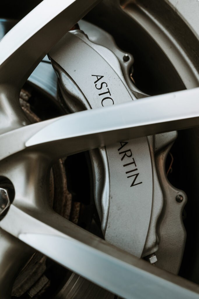 Aston Martin Rapide S - wynajem samochodu premium - Kraków i Zakopane - zdjęcie 3