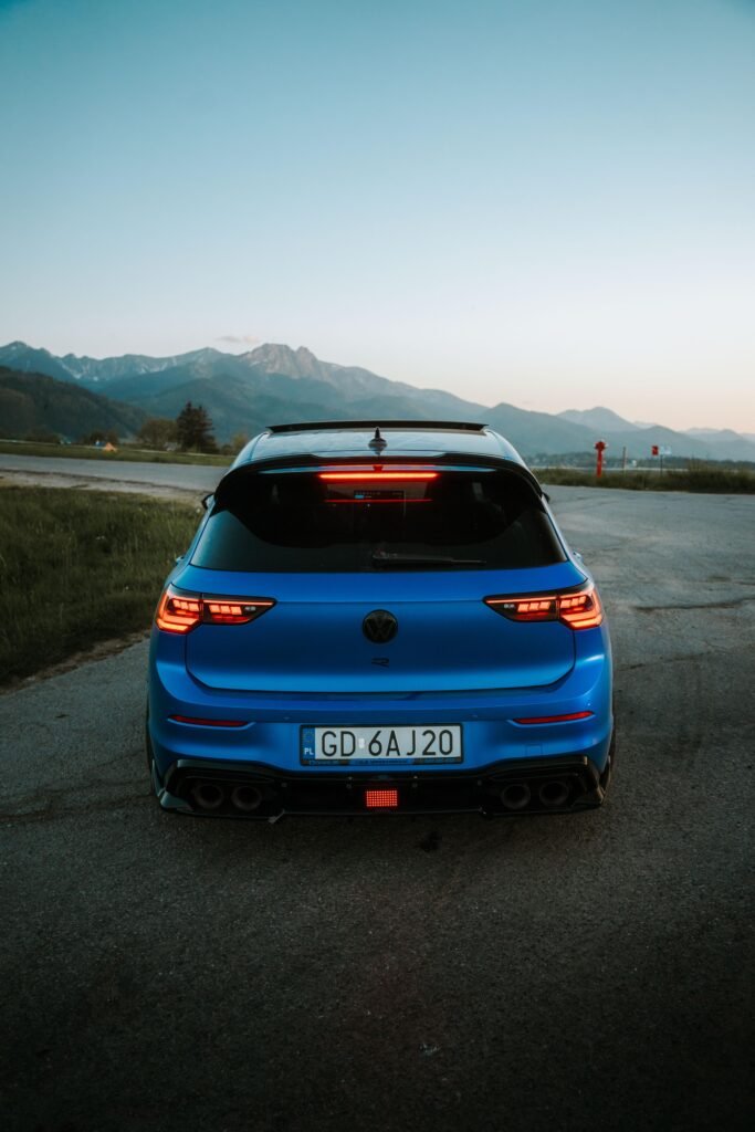 Golf 8R Black Edition - wynajem samochodu premium - Kraków i Zakopane - zdjęcie 3