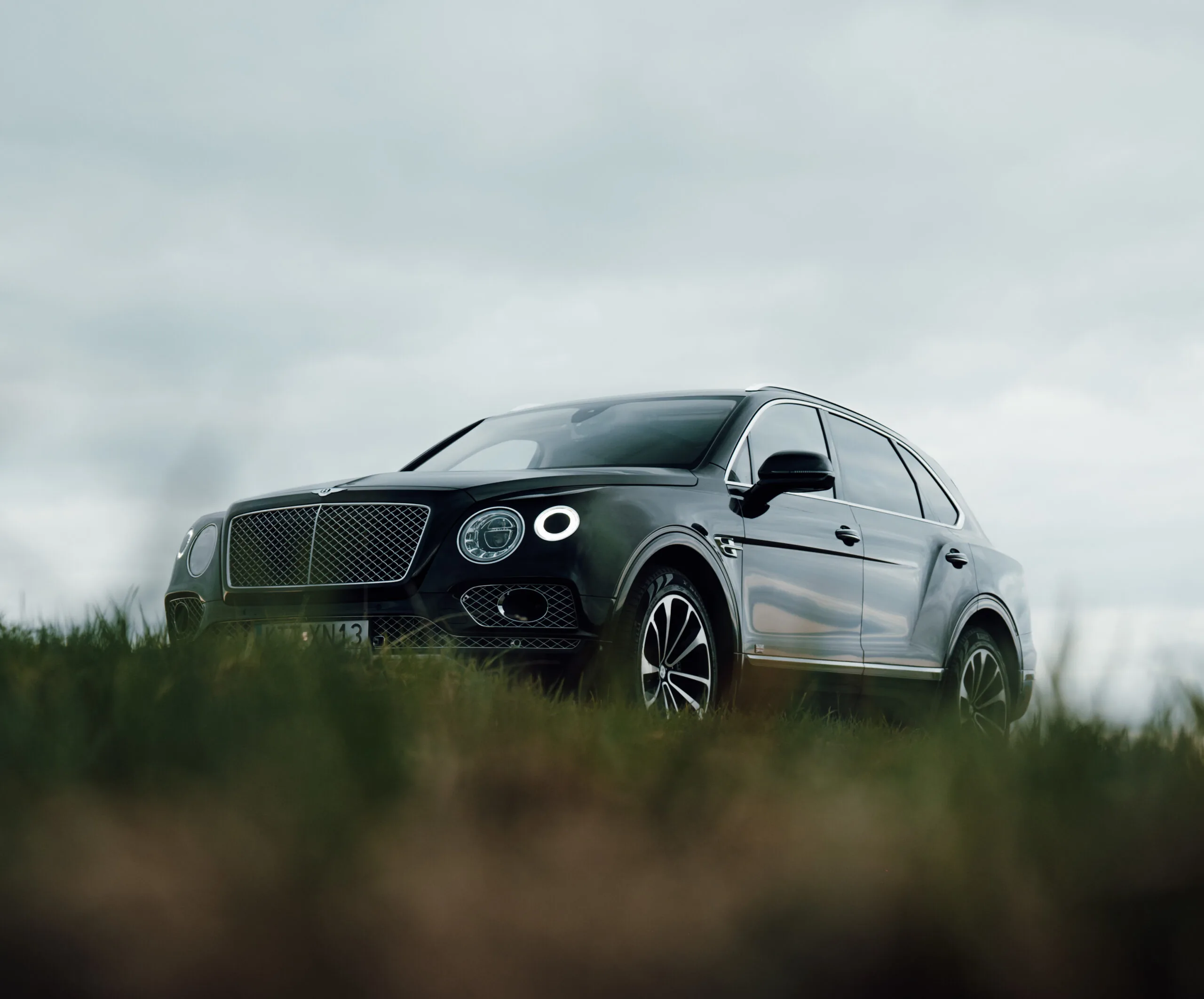 Bentley Bentayga - wynajem samochodu premium - Kraków i Zakopane