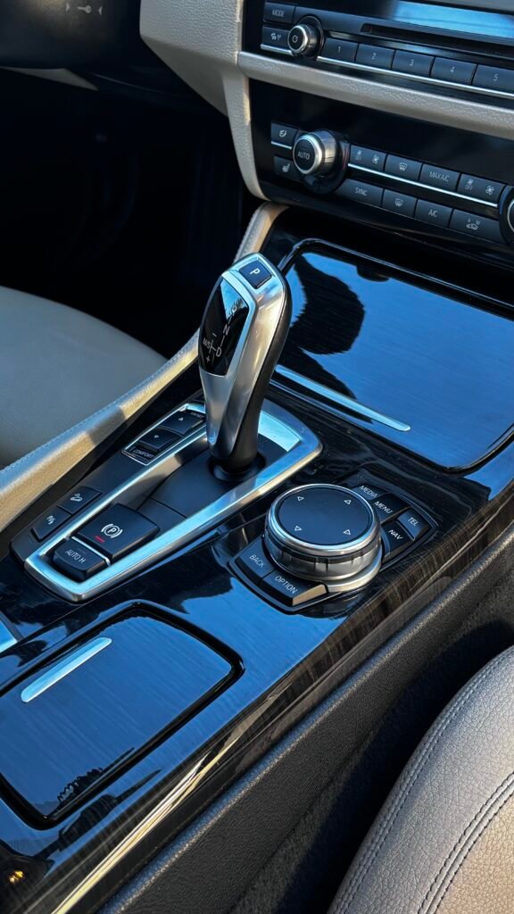 BMW 5 F10 - wynajem samochodu premium - Kraków i Zakopane - zdjęcie 6