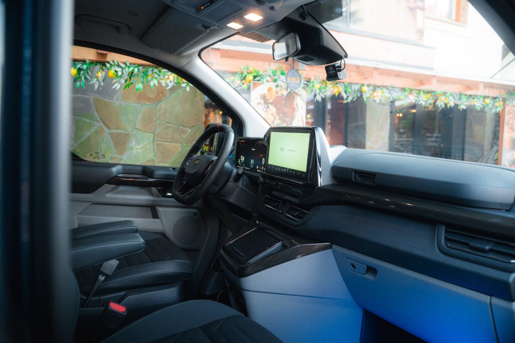 Ford Custom VIP - wynajem samochodu premium - Kraków i Zakopane - zdjęcie 6
