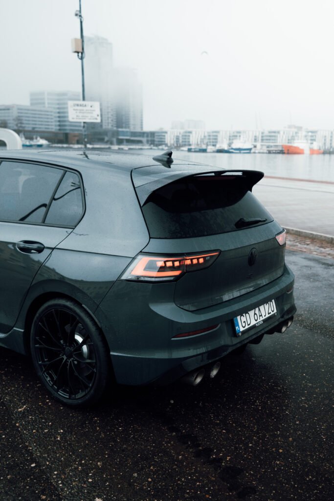 Golf 8R Black Edition - wynajem samochodu premium - Kraków i Zakopane - zdjęcie 6