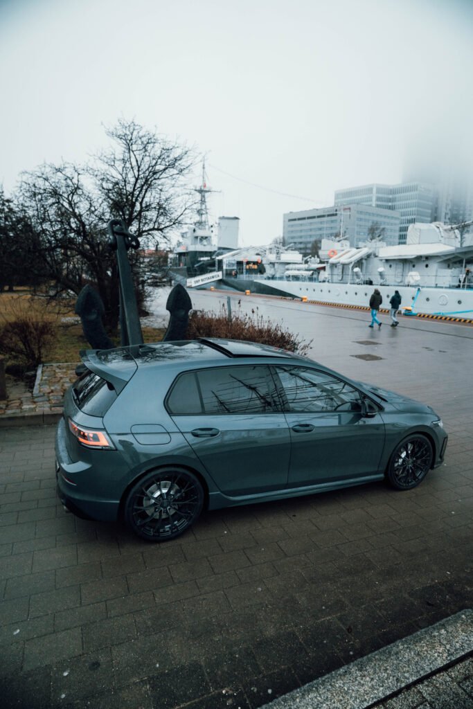 Golf 8R Black Edition - wynajem samochodu premium - Kraków i Zakopane - zdjęcie 9
