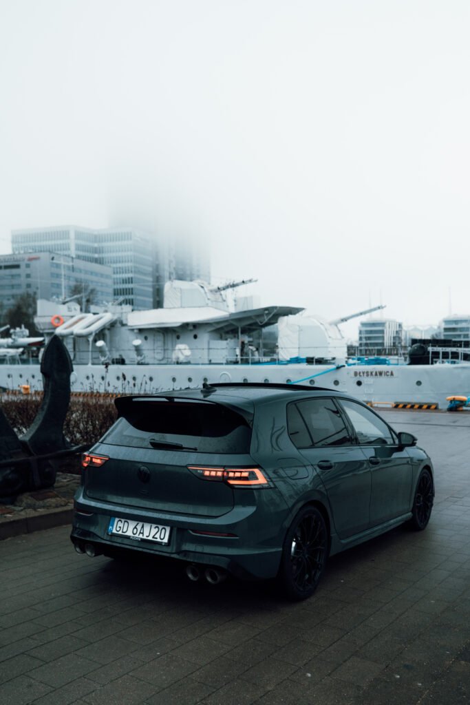 Golf 8R Black Edition - wynajem samochodu premium - Kraków i Zakopane - zdjęcie 10