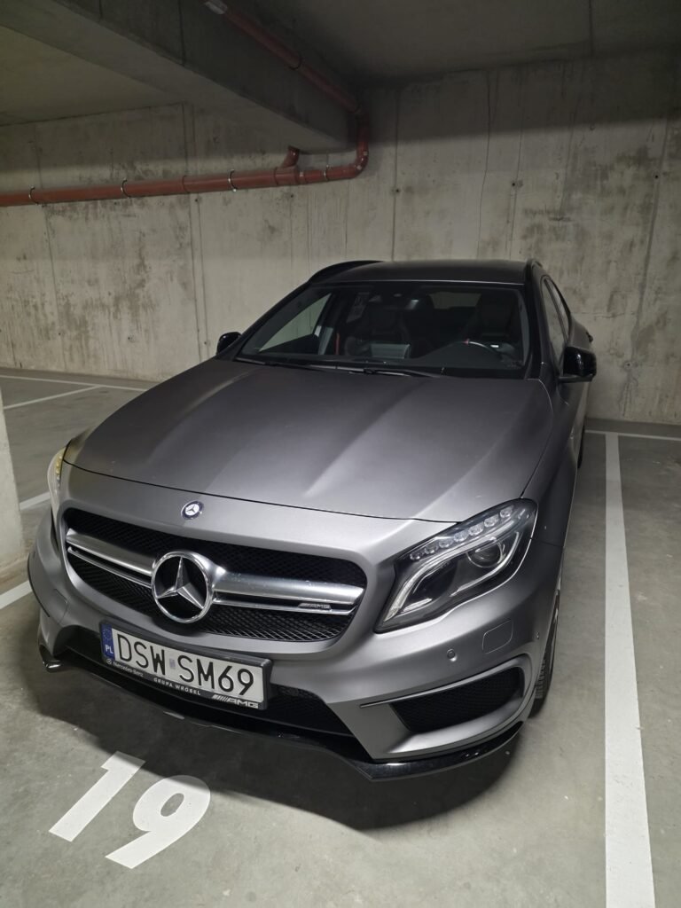 Mercedes GLA 45 AMG 2016 - wynajem samochodu premium - Kraków i Zakopane - zdjęcie 5