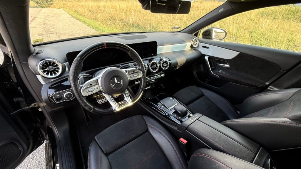 Mercedes A35 AMG 2021 - wynajem samochodu premium - Kraków i Zakopane - zdjęcie 5
