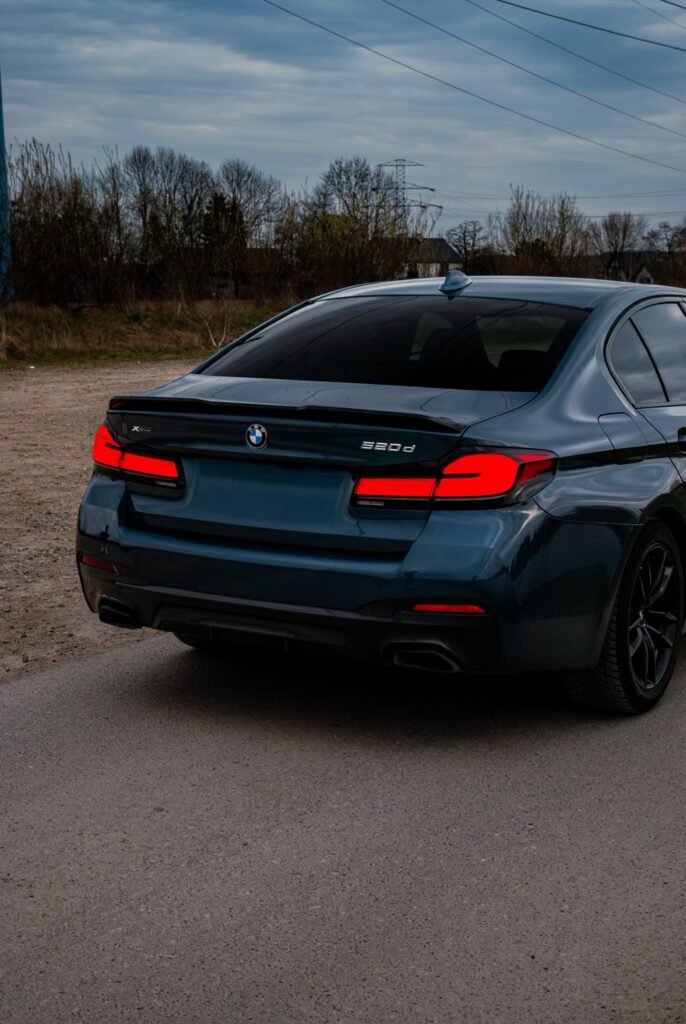 BMW 5 G30 LCI - wynajem samochodu premium - Kraków i Zakopane - zdjęcie 4